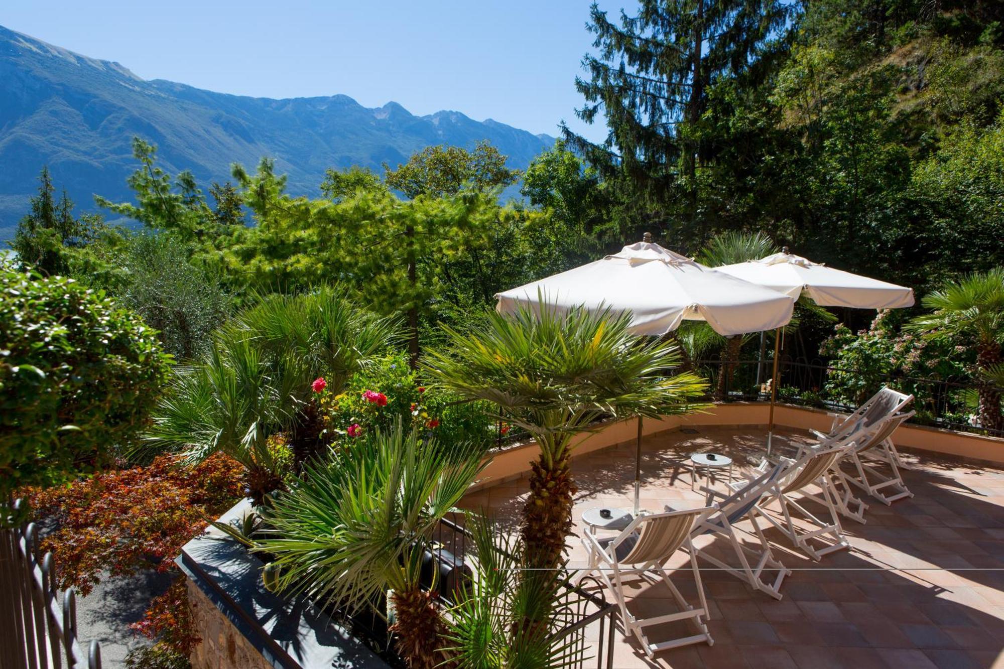 Hotel La Gardenia & Villa Oleandra ليمونِ سول غاردا الغرفة الصورة