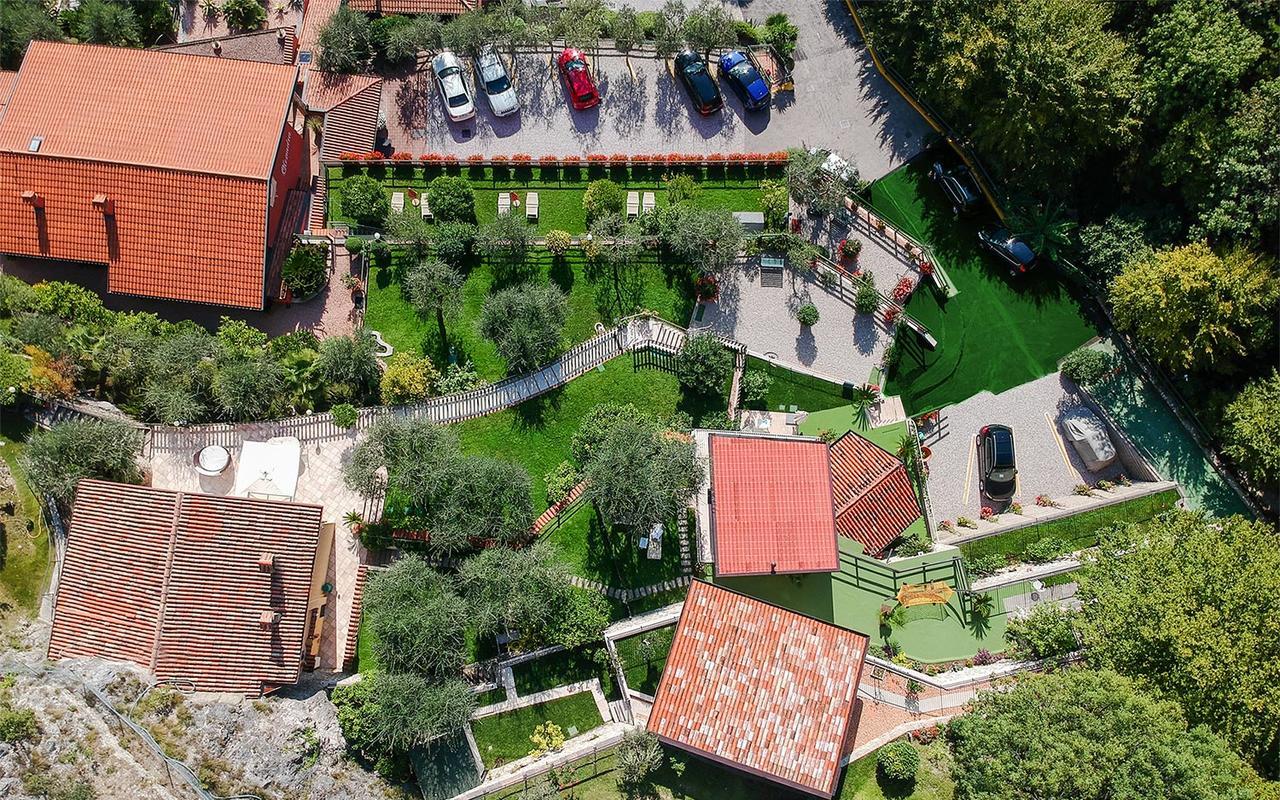Hotel La Gardenia & Villa Oleandra ليمونِ سول غاردا المظهر الخارجي الصورة
