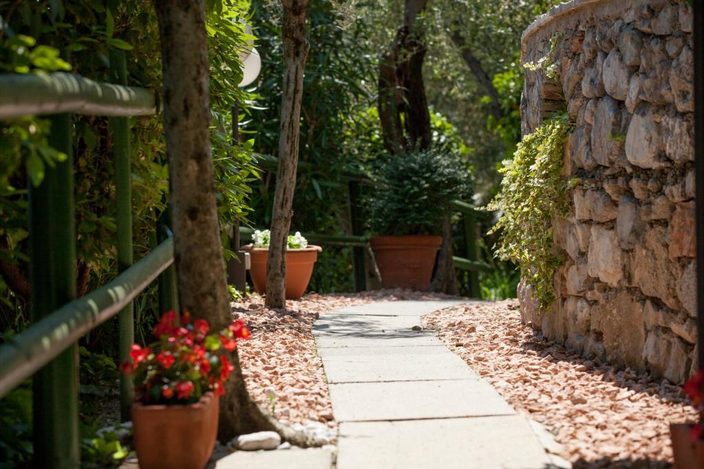 Hotel La Gardenia & Villa Oleandra ليمونِ سول غاردا المظهر الخارجي الصورة