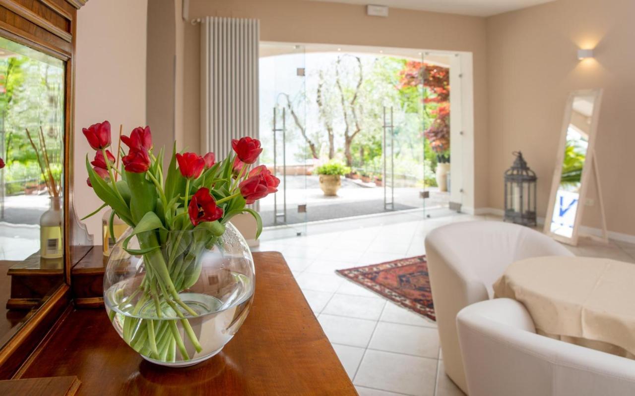 Hotel La Gardenia & Villa Oleandra ليمونِ سول غاردا المظهر الخارجي الصورة